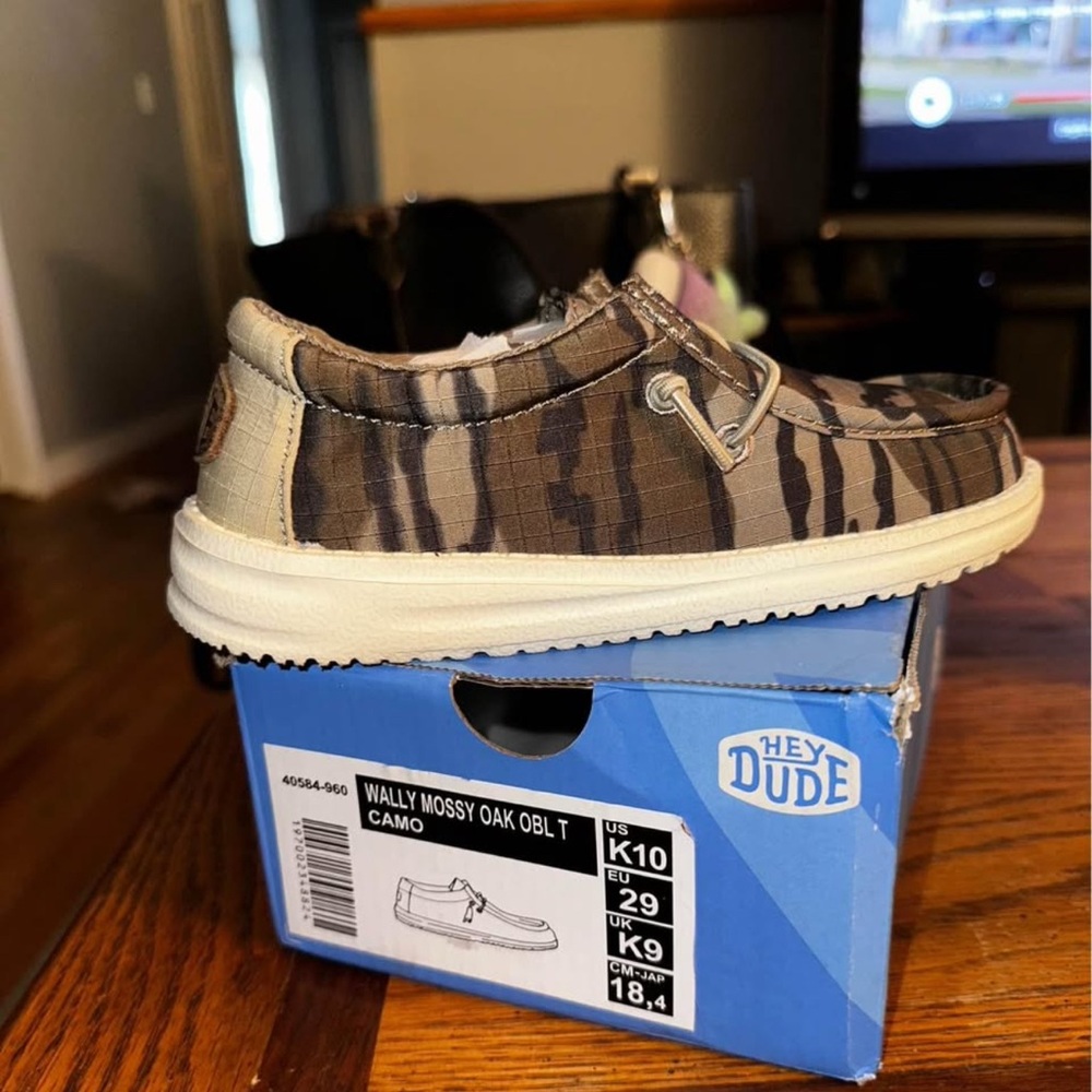 Hey Dude Camo Sneakers Versatile Lifestyle Appeal